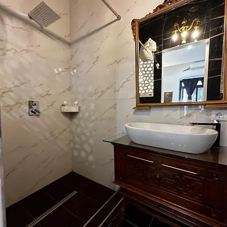Guiscardo Suites בארי